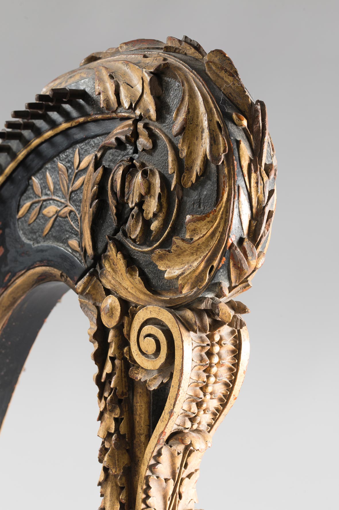 Harpe à crosse, à sept pédales de HOLTZMAN, seconde moitié du XVIIIème à Paris — Collection Samoyault