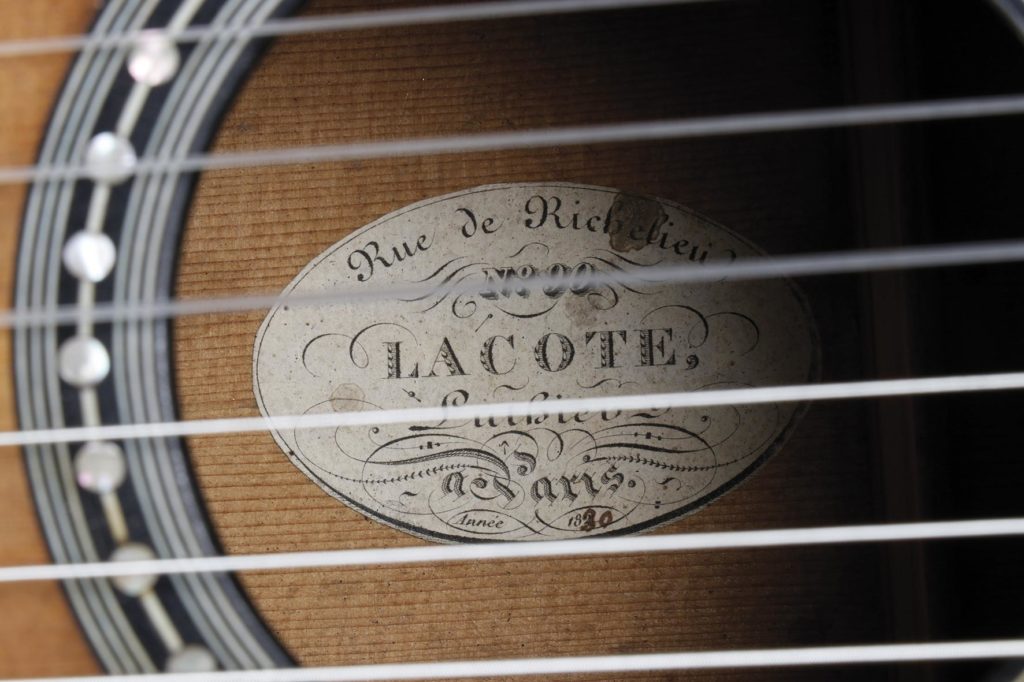 Guitare de René LACOTE