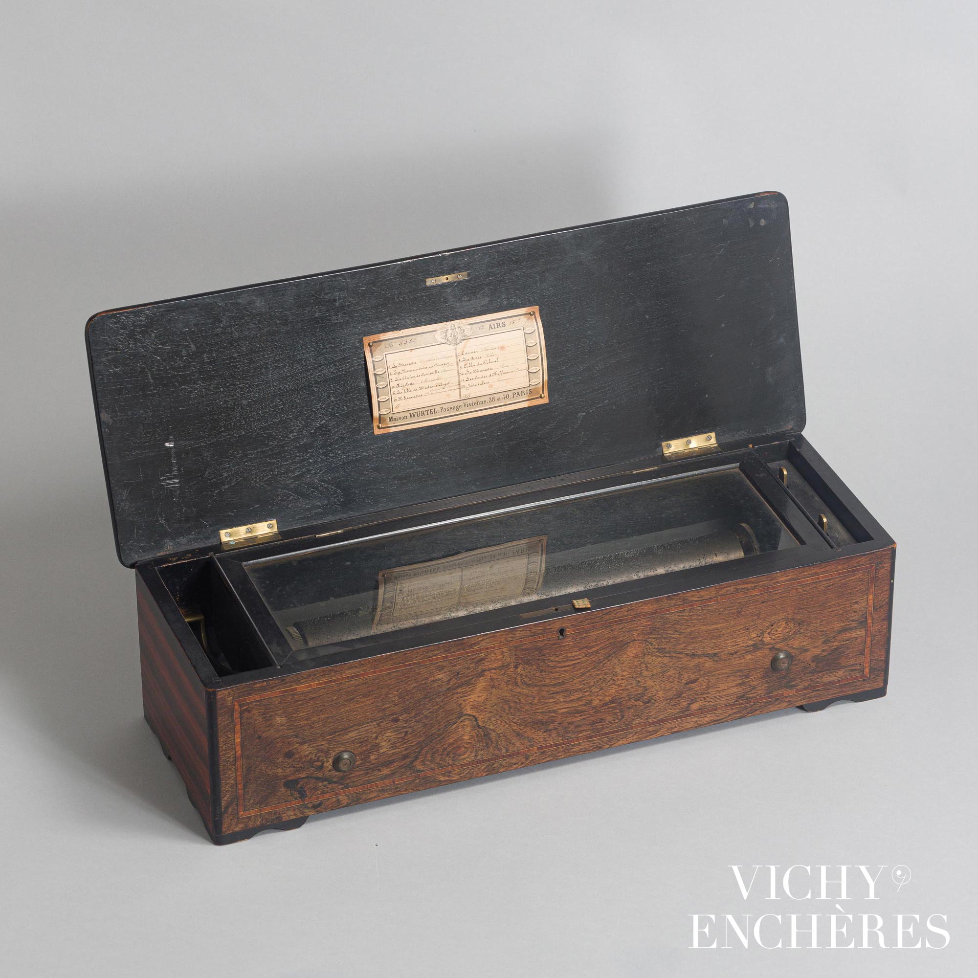 Archives des Instruments de musique à vent - Vichy Enchères