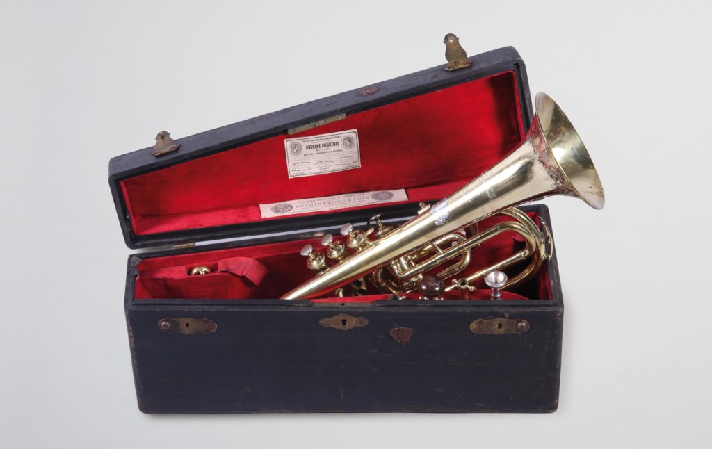 Bugle d’Antoine COURTOIS Instrument mis en vente par Vichy Enchères le 7 mai 2022 © Christophe DARBELET