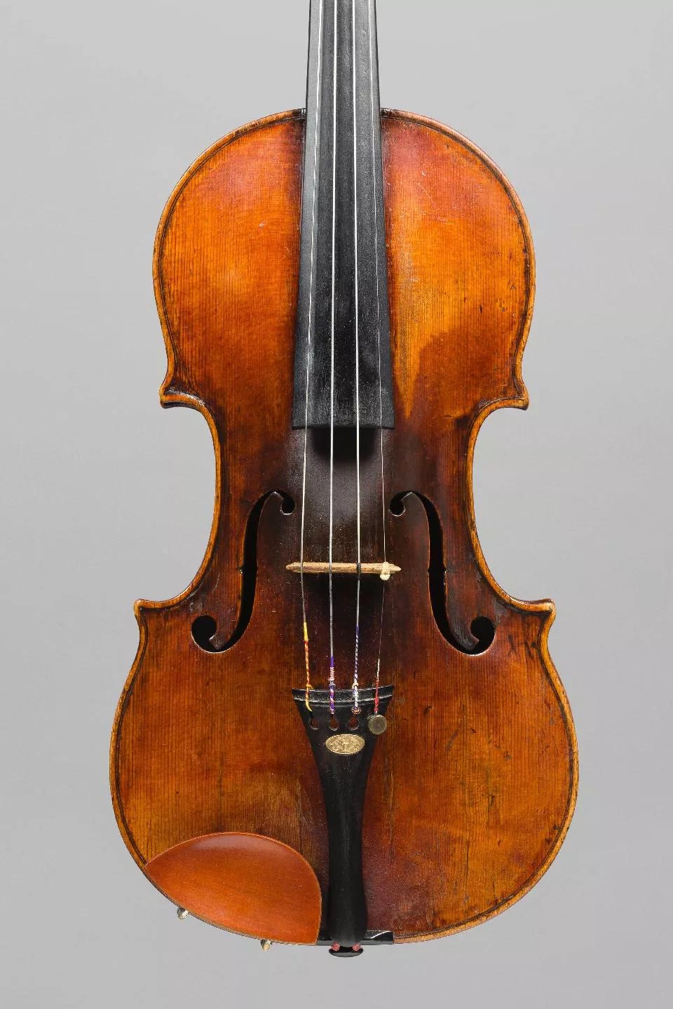 Joseph Guarnerius Fils d'Andrea, violon, vers 1700-1705, Vichy Enchères, 30 novembre 2017