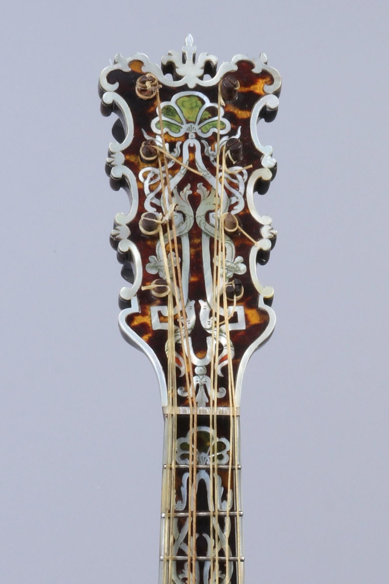 Antonio Vinaccia, mandoline, 1771, Vichy Enchères, 5 novembre 2022, tête