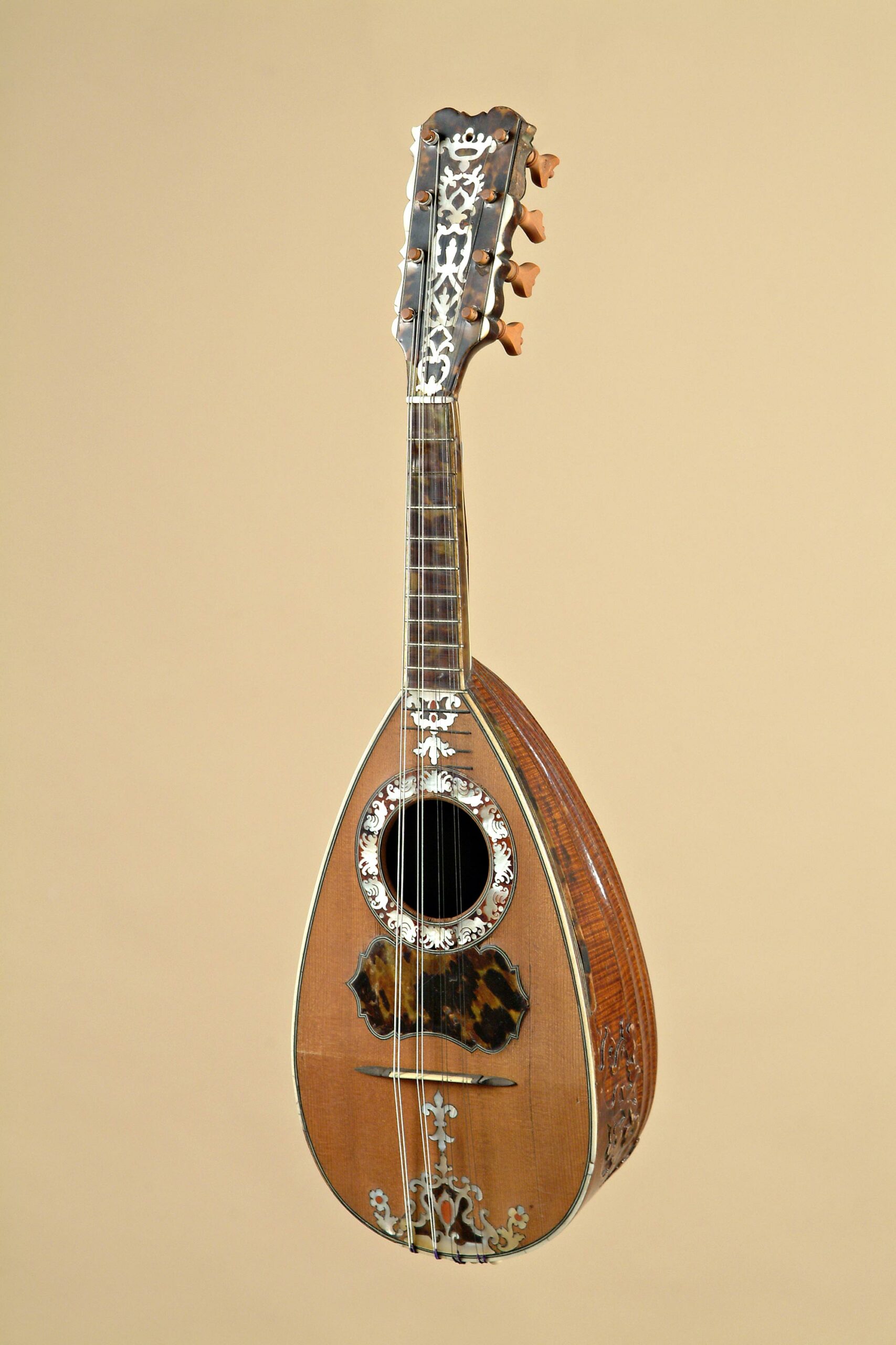 Vinaccia, mandoline, vers 1770, Vichy Enchères, 15 déc 2007