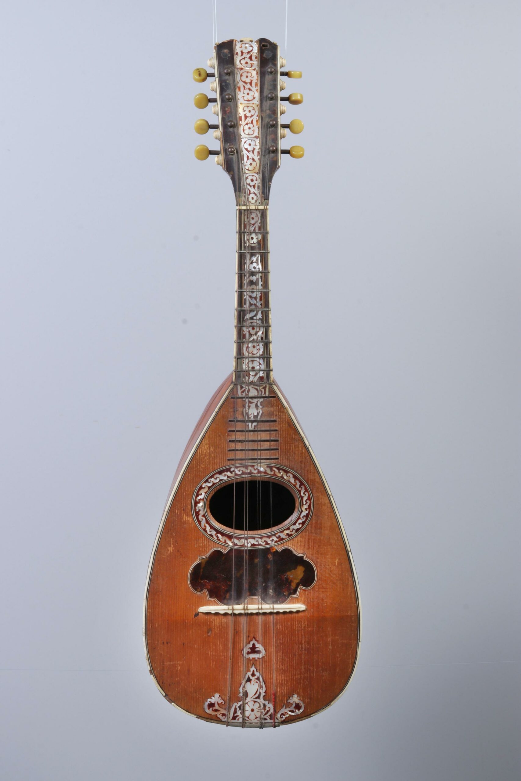 Giovanni Battista Fabricatore, mandoline, 1789 Vichy Enchères, 5 novembre 2022