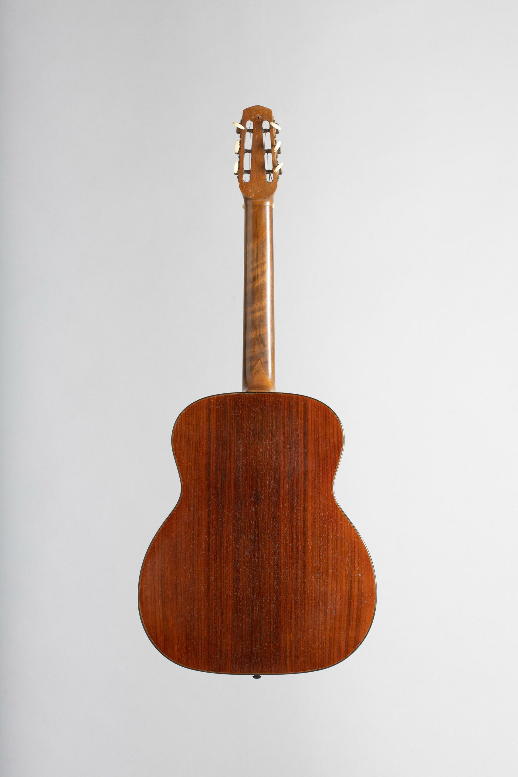 Guitare Hawaienne SELMER Maccaferri, pat. n° 10431, modèle Hawaienne six cordes, n° 150 faite vers 1936, Vichy Enchères, 5 novembre 2022