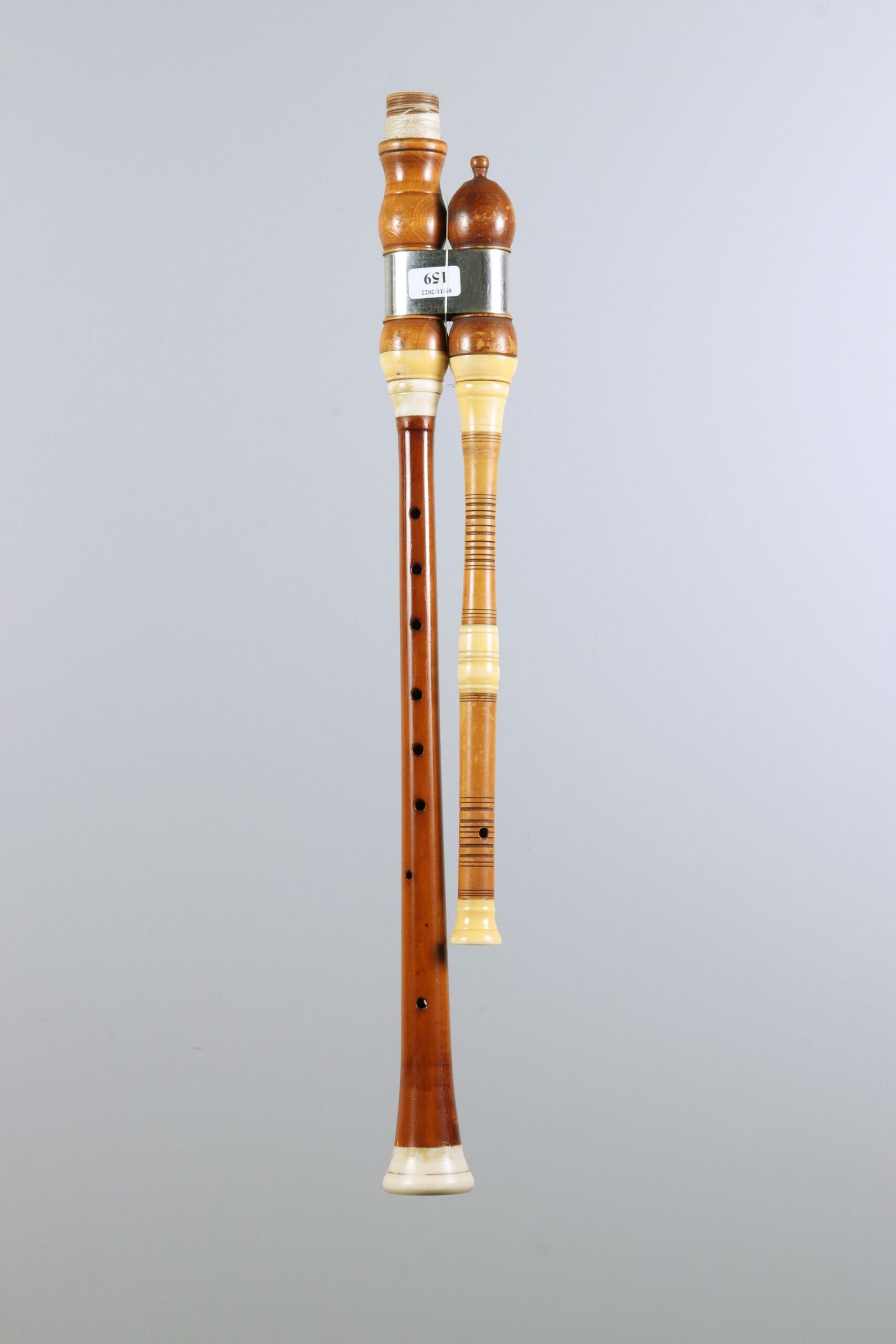 Pied de cabrette en buis, en Do (37,5cm) de Joseph RUOLS Collection Joseph RUOLS Instrument mis en vente par Vichy Enchères le 5 novembre 2022 © C. Darbelet