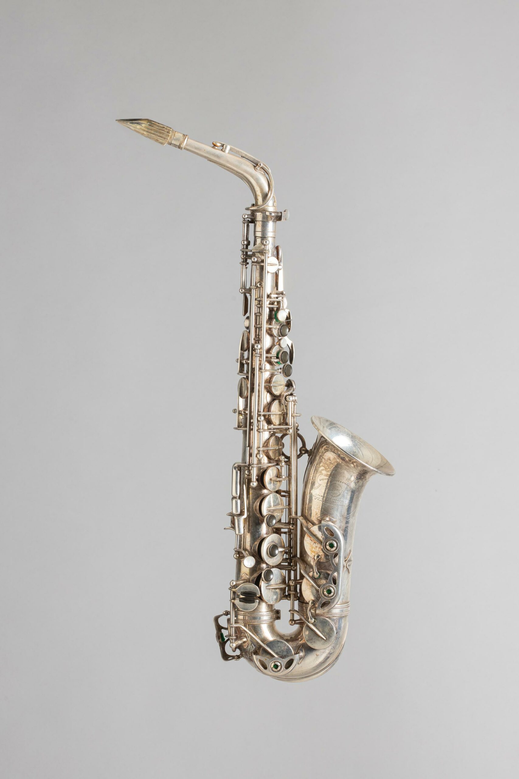 Saxophone alto SELMER Instrument mis en vente par Vichy Enchères le 5 novembre 2022 © C. Darbelet