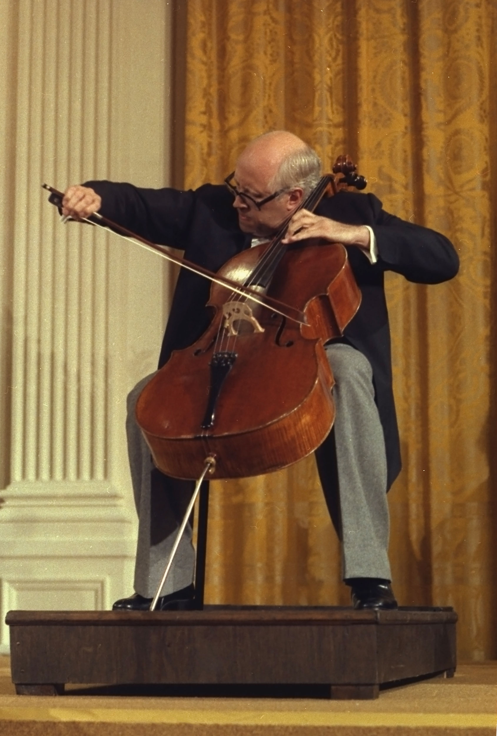 Mstislav Rostropovich jouant à la Maison Blanche, 1978