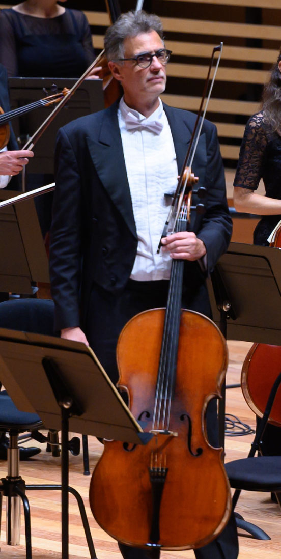 Le violoncelle-solo Jean-Michel Moulin avec le Vuillaume