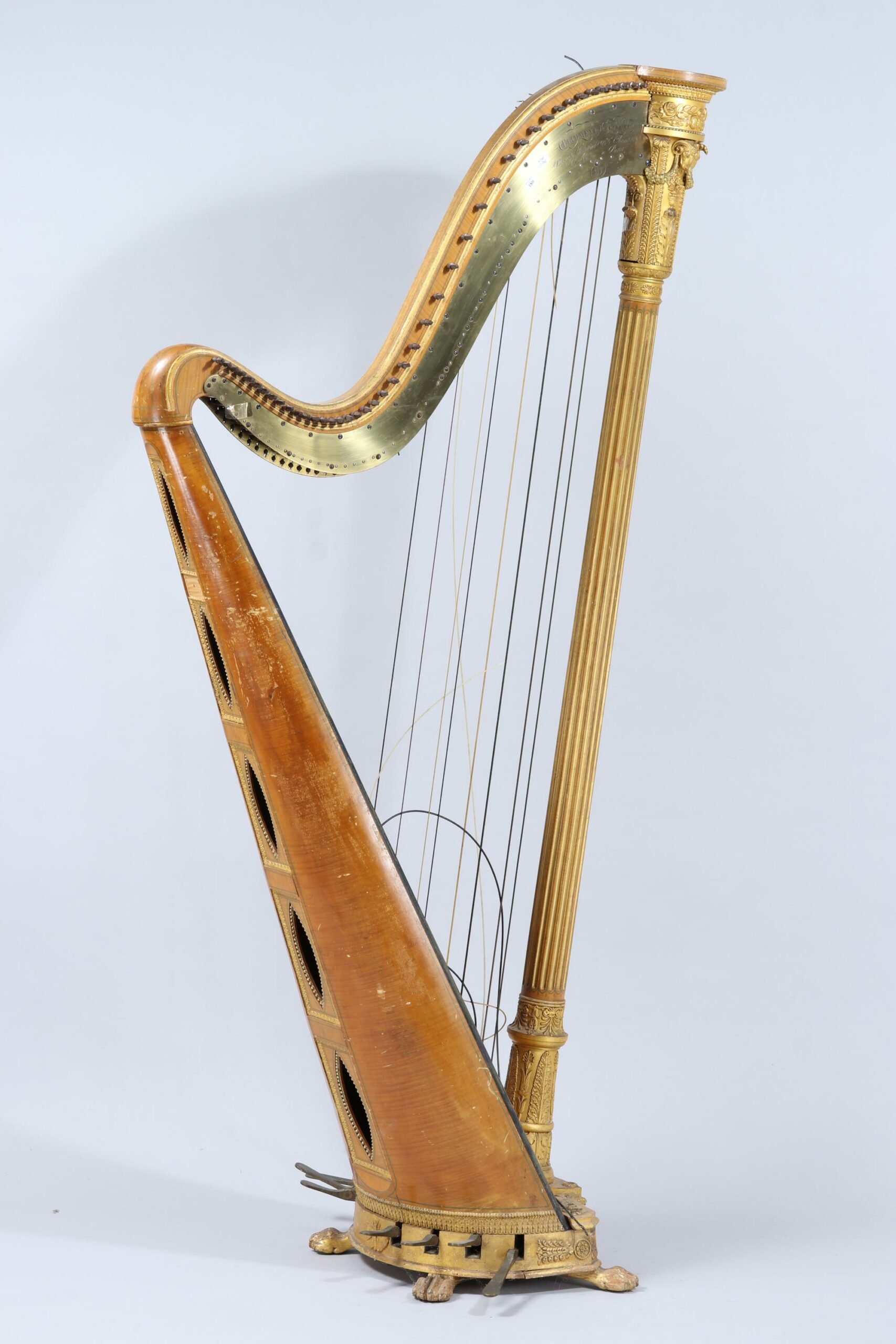 Harpe XIXème à quarante-trois cordes et sept pédales de BRIMMEYR, Vichy Enchères, 5 novembre 2022