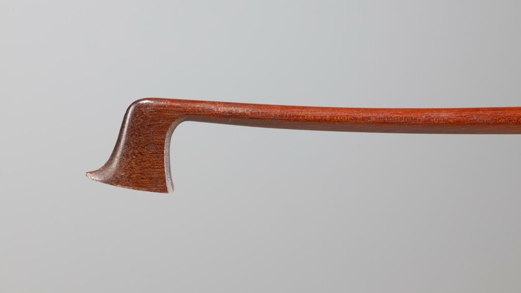 Lot 197 Archet de violon de Charles Nicolas BAZIN - Collection Calas Instrument mis en vente par Vichy Enchères le 1er décembre 2022 © C. Darbelet