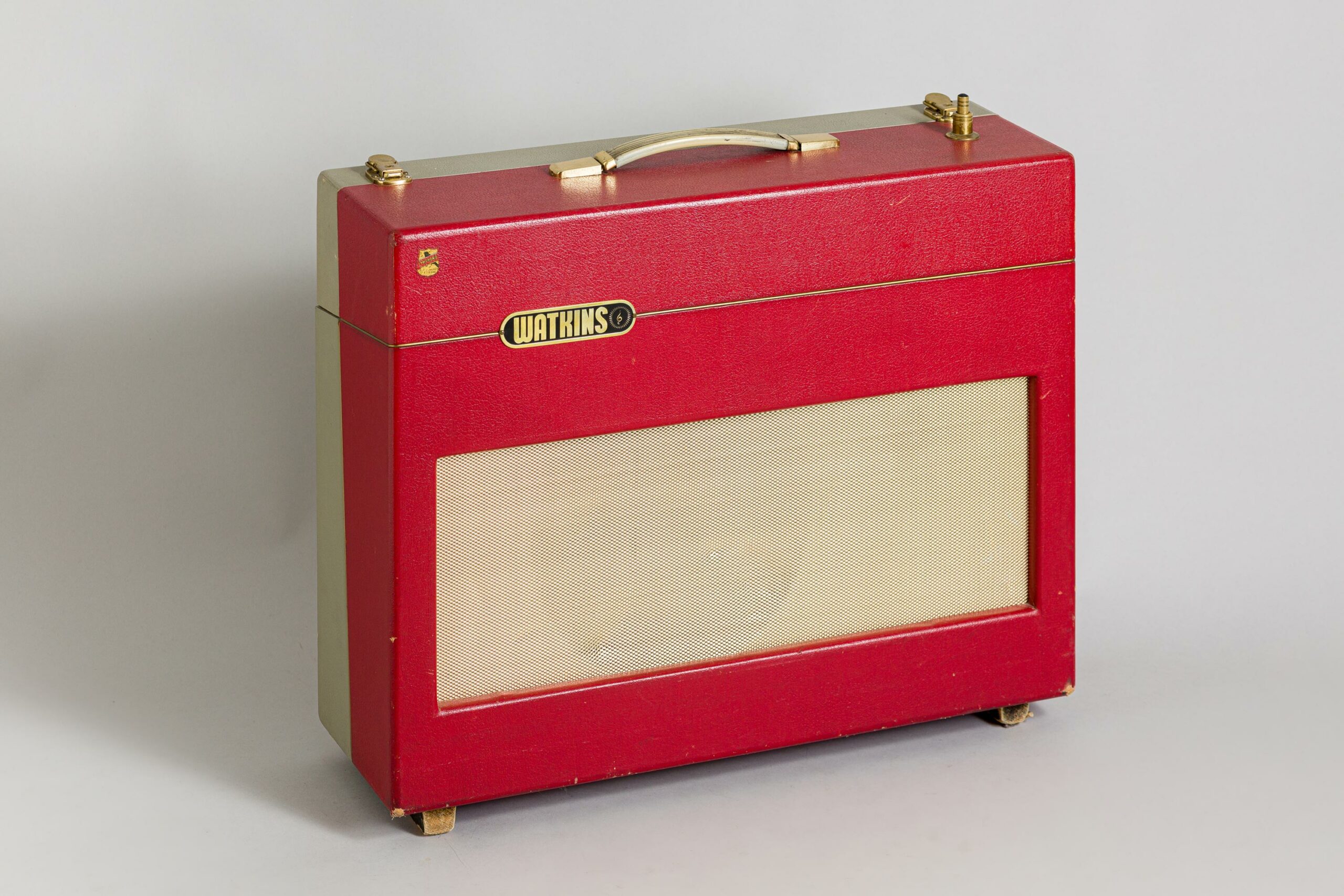Amplificateur de guitare de marque WATKINS électrique music Ltd London England, modèle "Joker" power 30 drive unit de 1963 Instrument mis en vente par Vichy Enchères le 6 mai 2023 © C. Darbelet