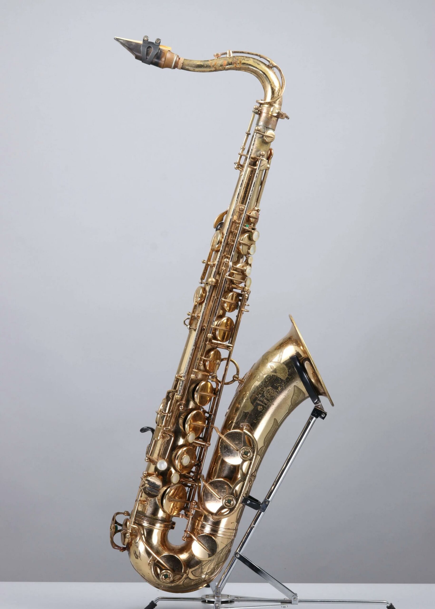 Saxophone ténor en laiton verni de SELMER modèle Mark VI de 1968 Instrument mis en vente par Vichy Enchères le 6 novembre 2021 © C. Darbelet