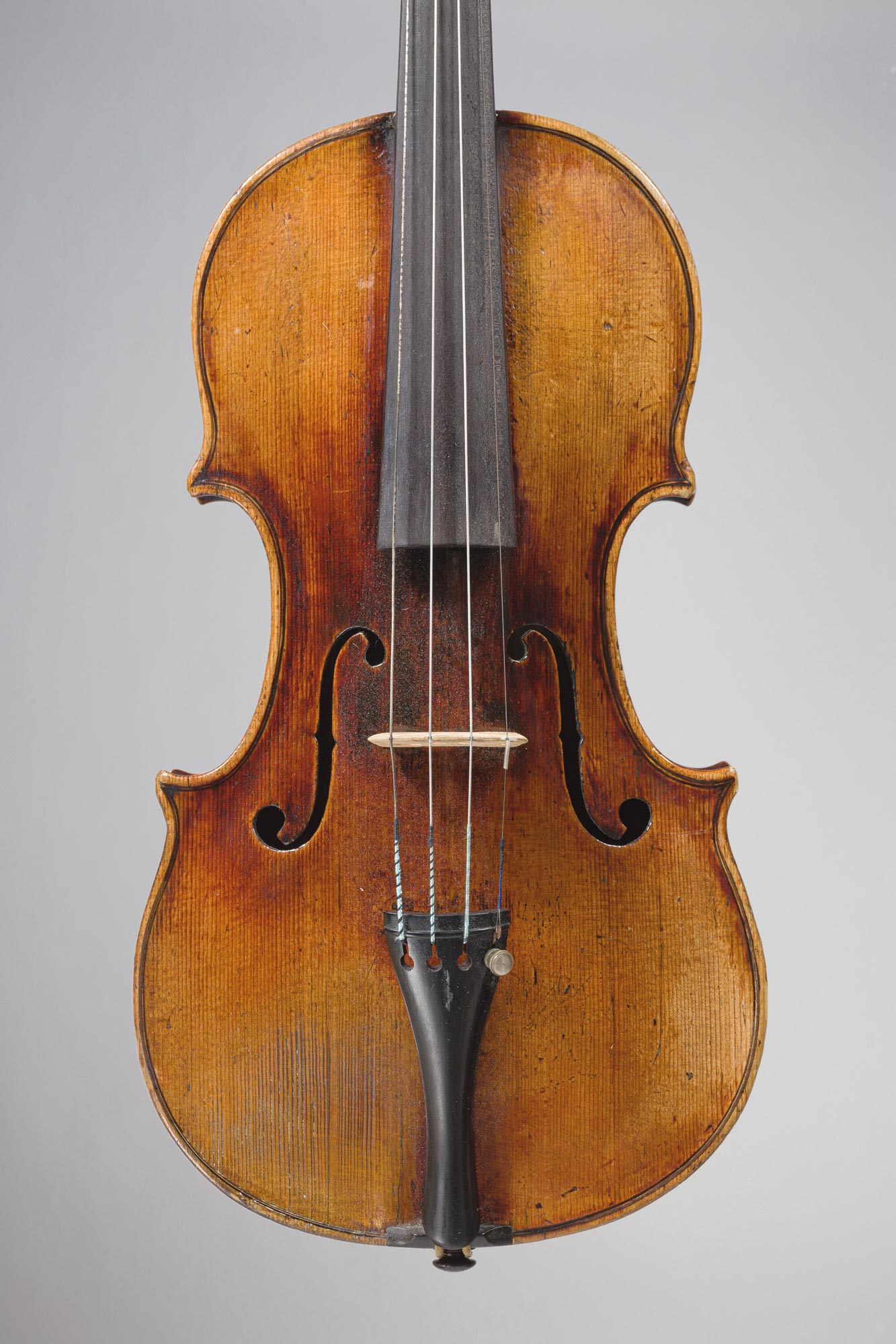 Violon de Matteo GOFFRILLER Instrument mis en vente par Vichy Enchères le 1 juin 2023 © C. Darbelet