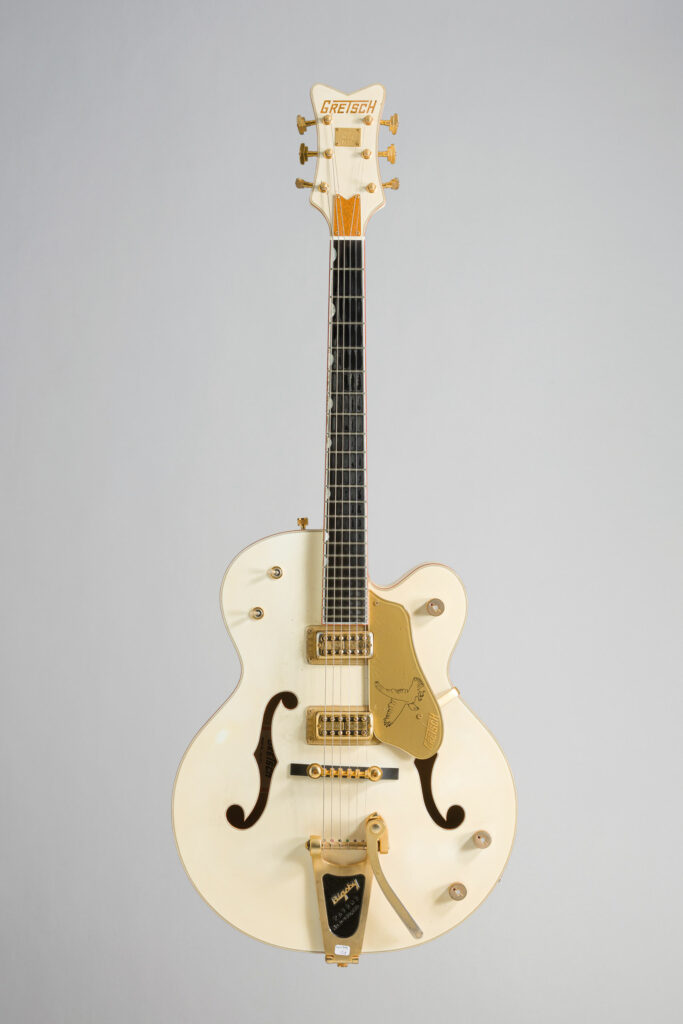 Guitare électrique Hollowbody de marque Gretsch, modèle The White Falcon