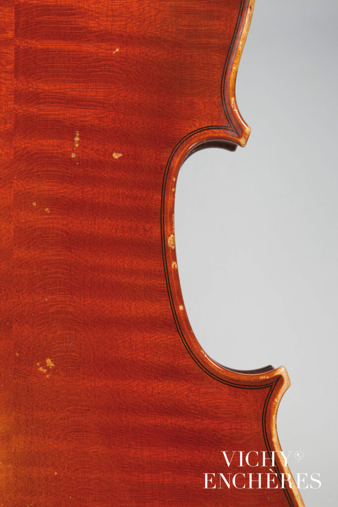 Violon d'Emile BOULANGEOT Instrument mis en vente par Vichy Enchères le 30 novembre 2023 © C. Darbelet