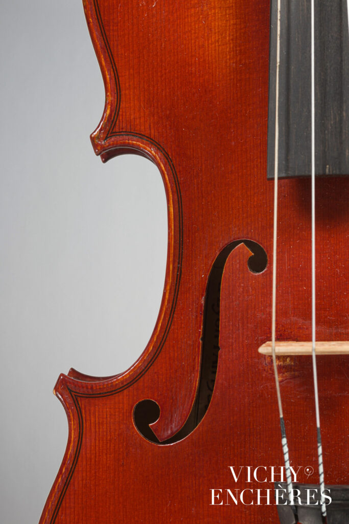 Violon de Georges CONE Instrument mis en vente par Vichy Enchères le 30 novembre 2023 © C. Darbelet