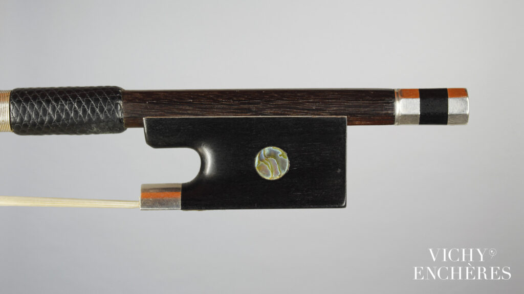 Baguette d'archet de violon de Nicolas Rémy MAIRE Instrument mis en vente par Vichy Enchères le 30 novembre 2023 © C. Darbelet