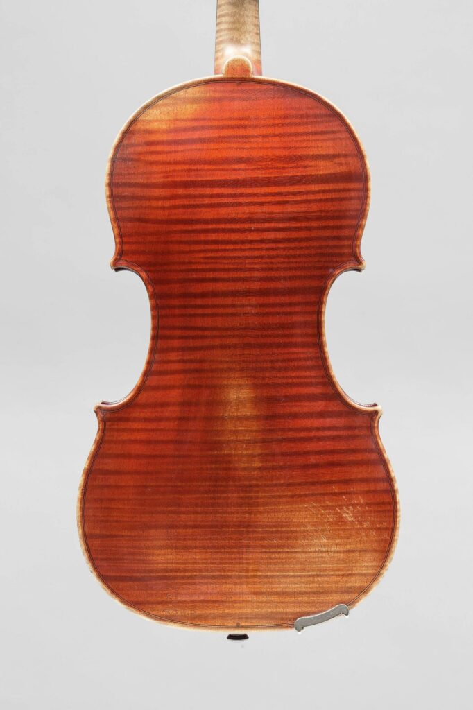 Violon d'Hippolyte Chrétien Silvestre, Lyon, 1877 Instrument mis en vente par Vichy Enchères le 6 juin 2019 © C. Darbelet