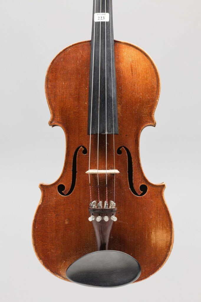 Violon de VISSENAIRE II ?, 1869 Instrument mis en vente par Vichy Enchères le 6 décembre 2018 © C. Darbelet