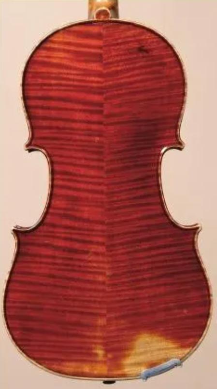 Violon d'Elophe POIRSON, 1881 Instrument mis en vente par Vichy Enchères le 5 décembre 2002 © C. Darbelet