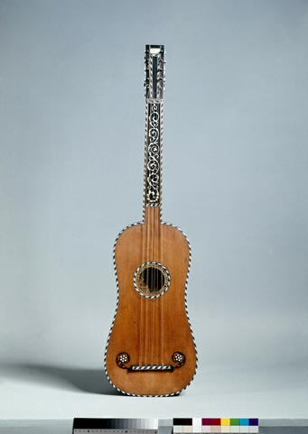 René Voboam, Guitare signée de 1641, Ashmolean Museum, Oxford