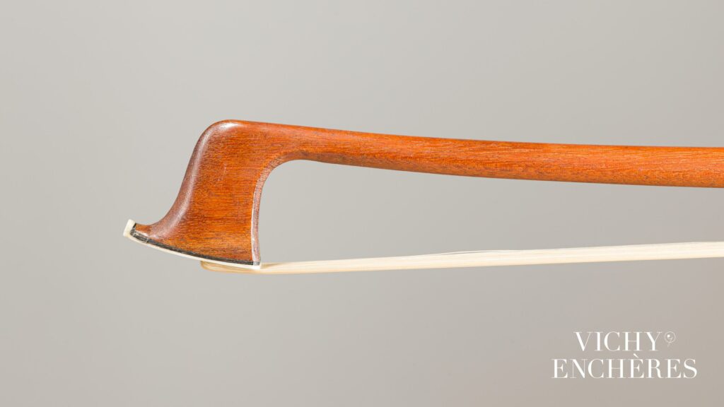 Archet d'alto de François LOTTE Instrument mis en vente par Vichy Enchères le 6 juin 2024 © C. Darbelet