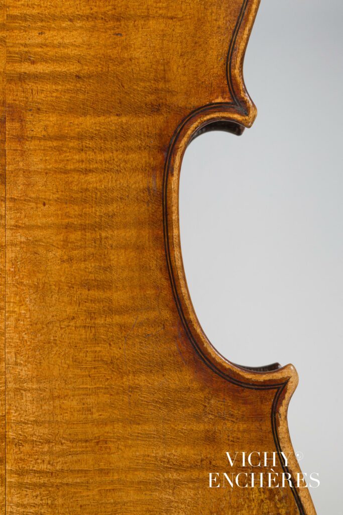 Violon de Claude PIROT fait à Paris en 1803 
Instrument mis en vente par Vichy Enchères le 6 juin 2024
© C. Darbelet