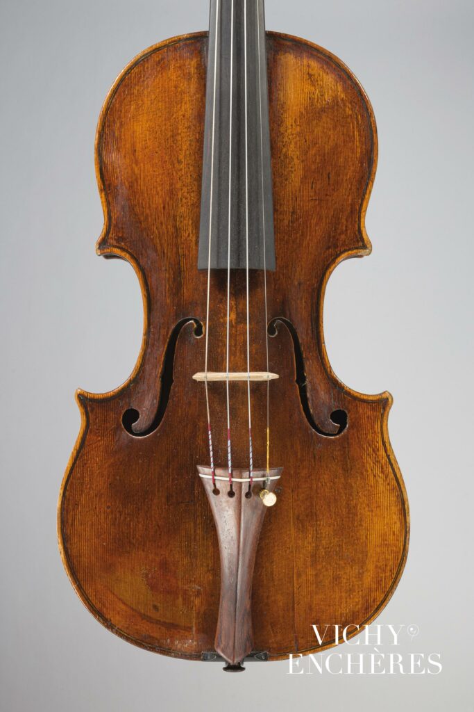Violon de Gioffredo CAPPA, fait à Saluzzo vers 1700 
Instrument mis en vente par Vichy Enchères le 6 juin 2024
© C. Darbelet
