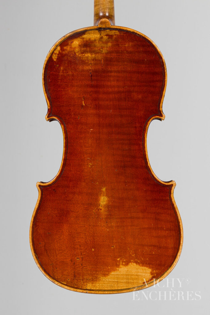 Violon de Jean François ALDRIC Instrument mis en vente par Vichy Enchères le 5 décembre 2024 © C. Darbelet