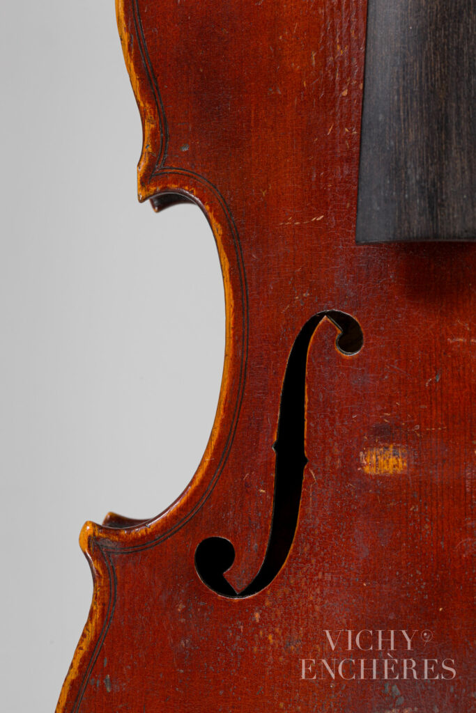 Violon de Jean François ALDRIC Instrument mis en vente par Vichy Enchères le 5 décembre 2024 © C. Darbelet