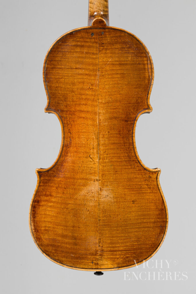 Violon de Gioffredo CAPPA Instrument mis en vente par Vichy Enchères le 5 décembre 2024 © C. Darbelet