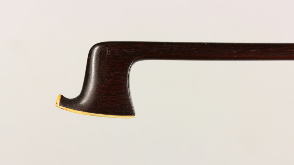 Archet de violon de Jacques Tainturié non signé, collection privée. ©CabinetRaffin