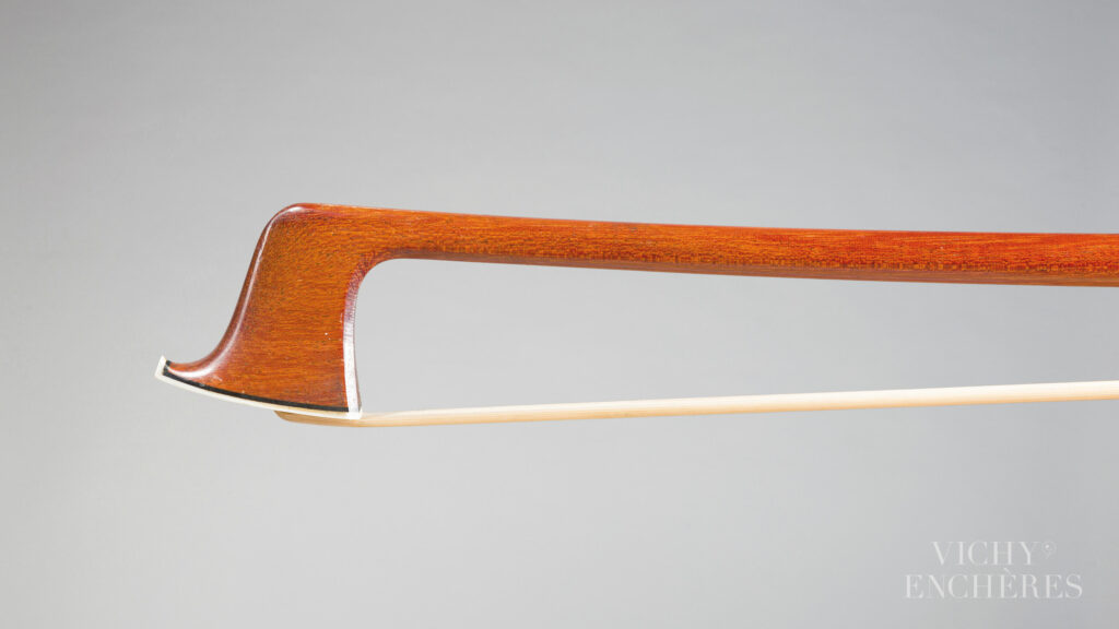 Archet de violon de Christophe SCHAEFFER Instrument mis en vente par Vichy Enchères le 5 juin 2025 © C. Darbelet