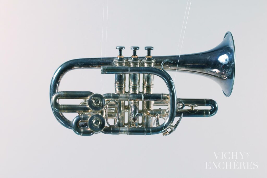Cornet à trois pistons estampillé LEFEVRE.