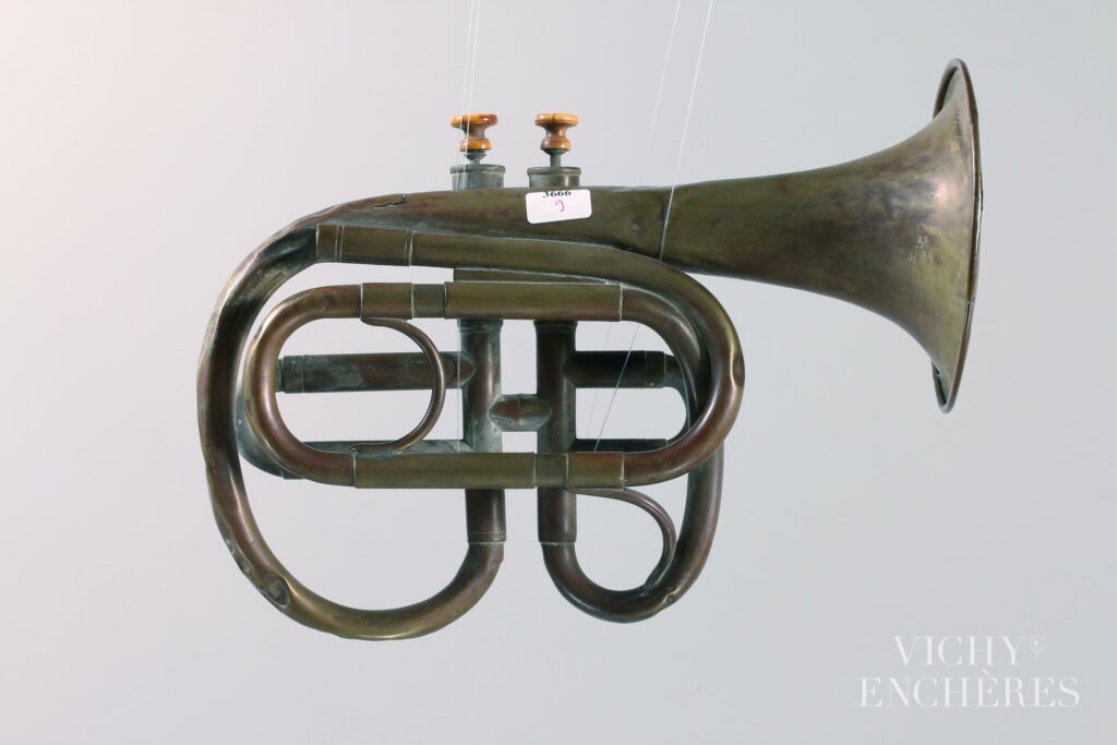 Cornet de poche en laiton à deux pistons STOETZEL, estampillé COLLIN FIls.