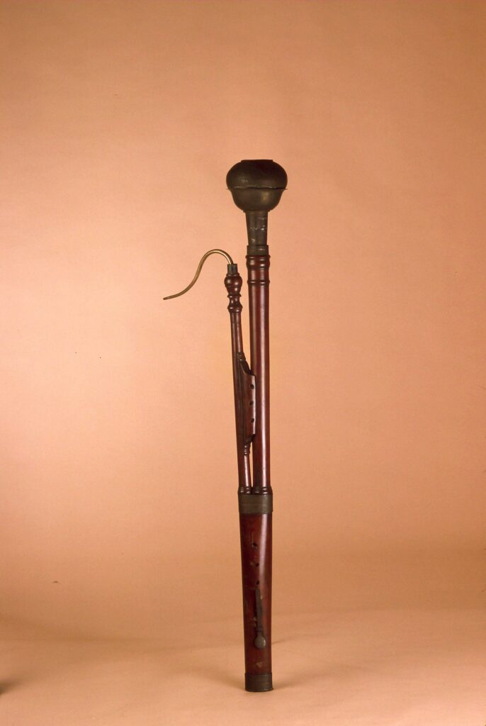 Basson anonyme, école française - XVIIIème siècle - Musée de la Musique, Paris. ©Jean-Claude Billing