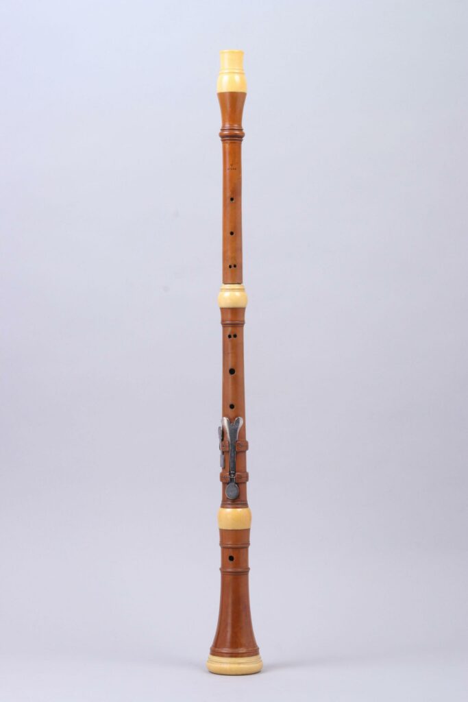 Hautbois de Charles Bizey - 1730. Instrument mis en vente par Vichy Enchères le 7 mai 2022. © Vichy Enchères/C. Darbelet