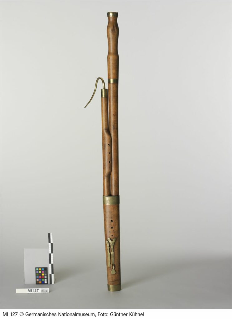 Johann Heindrich Eichentopf, basson - vers 1740 - Germanisches Museum de Nüremberg.