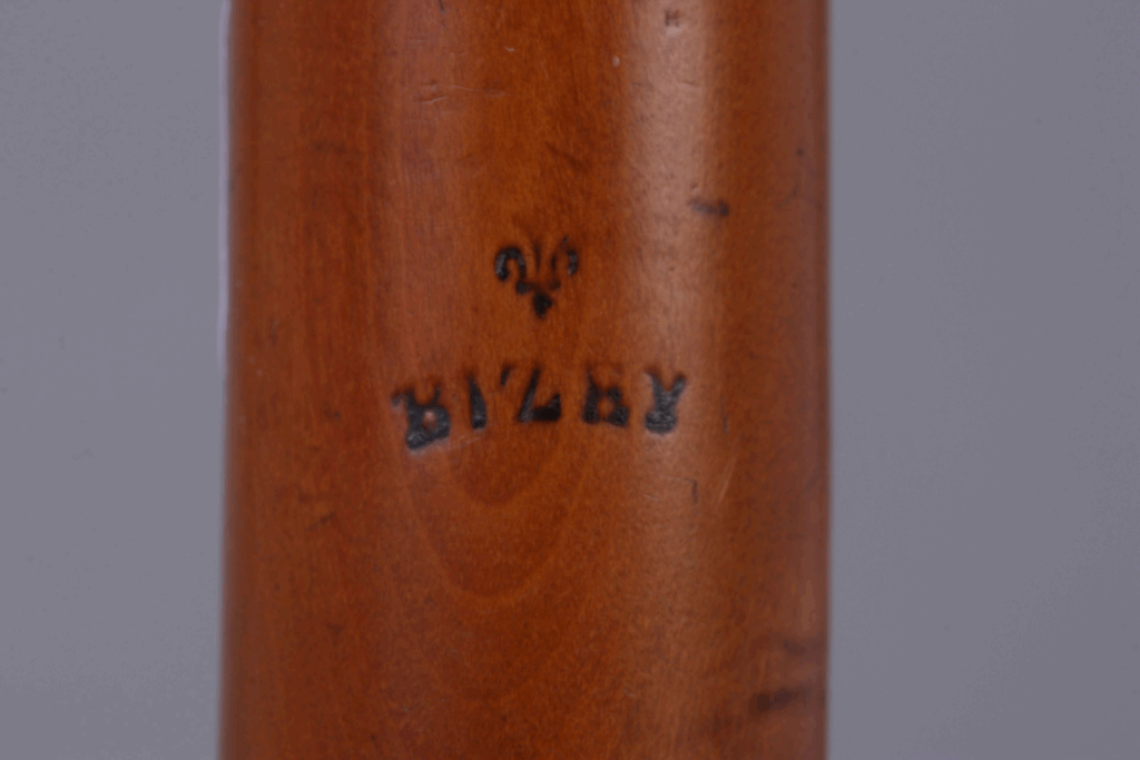 Charles Bizey, hautbois - vers 1730 - Vichy Enchères le 7 mai 2022 - marque.