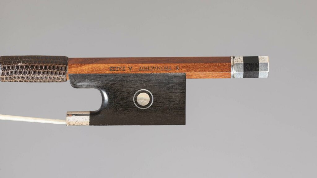 Stéphane Thomachot, archet de violon, vers 1985. instrument vendu par Vichy Enchères le 3 décembre 2020. © Vichy Enchères/C. Darbelet