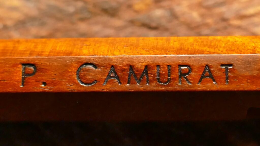 Marque de Pascal Camurat sur un archet -archive personnelle.