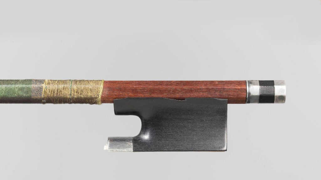 François-Xavier Tourte, archet de violon. Instrument vendu par Vichy Enchères le 30 novembre 2017 - adjudication record. © Vichy Enchères/C. Darbelet