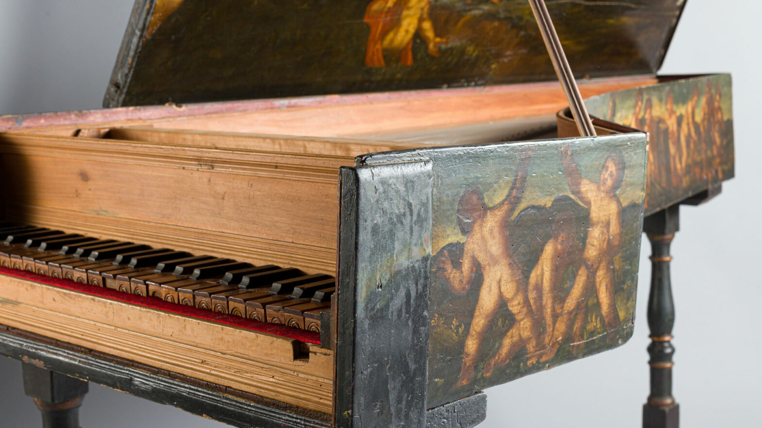 Clavecin italien probablement de Francesco FABBRI Instrument mis en vente par Vichy Enchères le 2 mai 2026 © Vichy Enchères/ Photo C. Darbelet