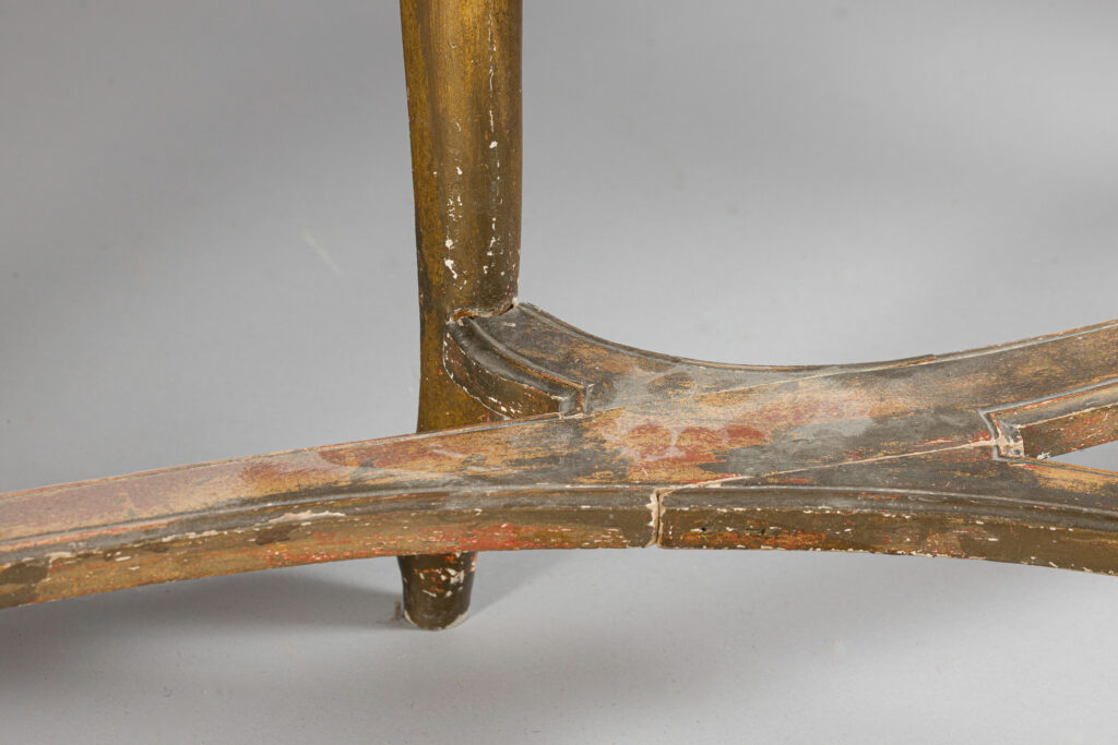 Épinette en aile d’oiseau d'Armand-Joseph LION, 1786 Instrument mis en vente par Vichy Enchères le 2 mai 2026 © Vichy Enchères/ Photo C. Darbelet