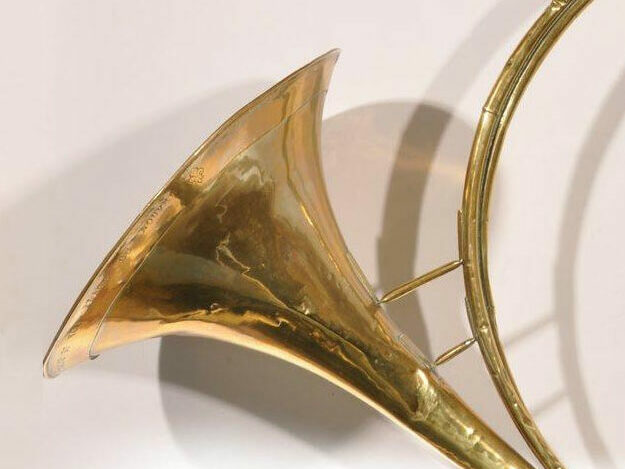 Raoux, trompe de chasse à la Dauphine, vers 1730-1759, Musée de la Vénerie et des Spahis, Senlis, photos Luc Camino