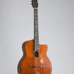 Guitare jazz SELMER, Paris, 1946 Instrument mis en vente par Vichy Enchères le 2 mai 2026 © Vichy Enchères/ Photo C. Darbelet