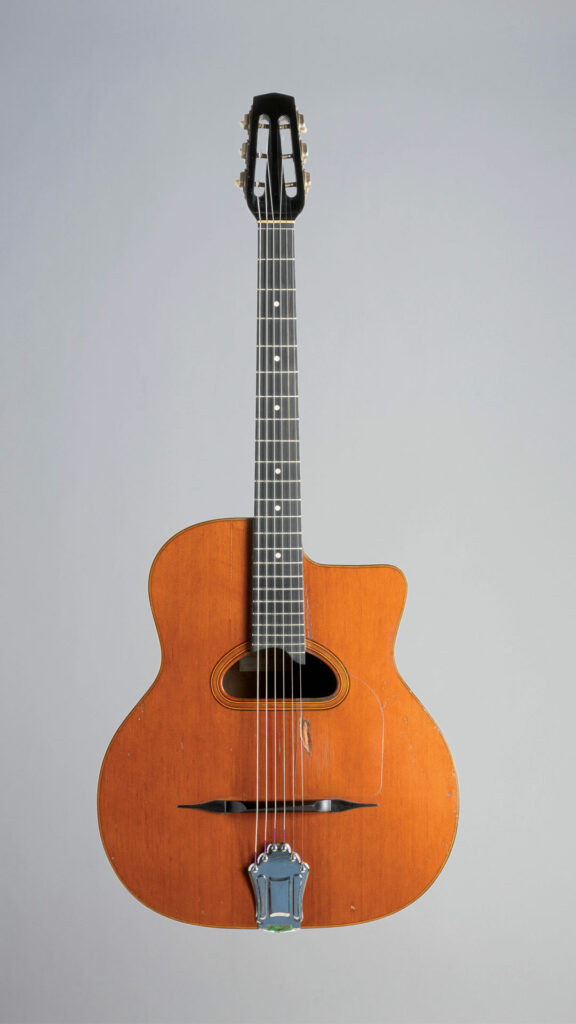 No. 39 1978 FAVINO Jazz Grande Bouche XII frets model