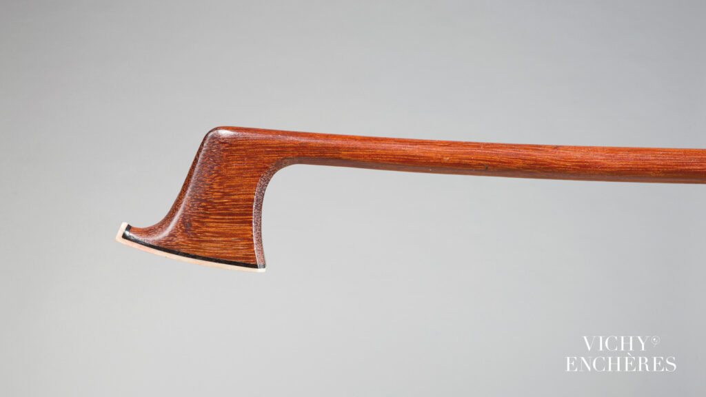 Archet de violon de François PECCATTE Collection Jean-François RAFFIN Archet mis en vente par Vichy Enchères le 4 juin 2026 © Vichy Enchères/ Photo C. Darbelet