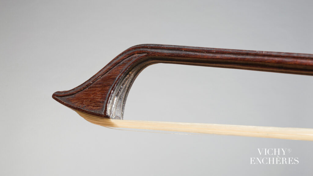 Archet de violon de François Xavier TOURTE Collection Jean-François RAFFIN Archet mis en vente par Vichy Enchères le 4 juin 2026 © Vichy Enchères/ Photo C. Darbelet